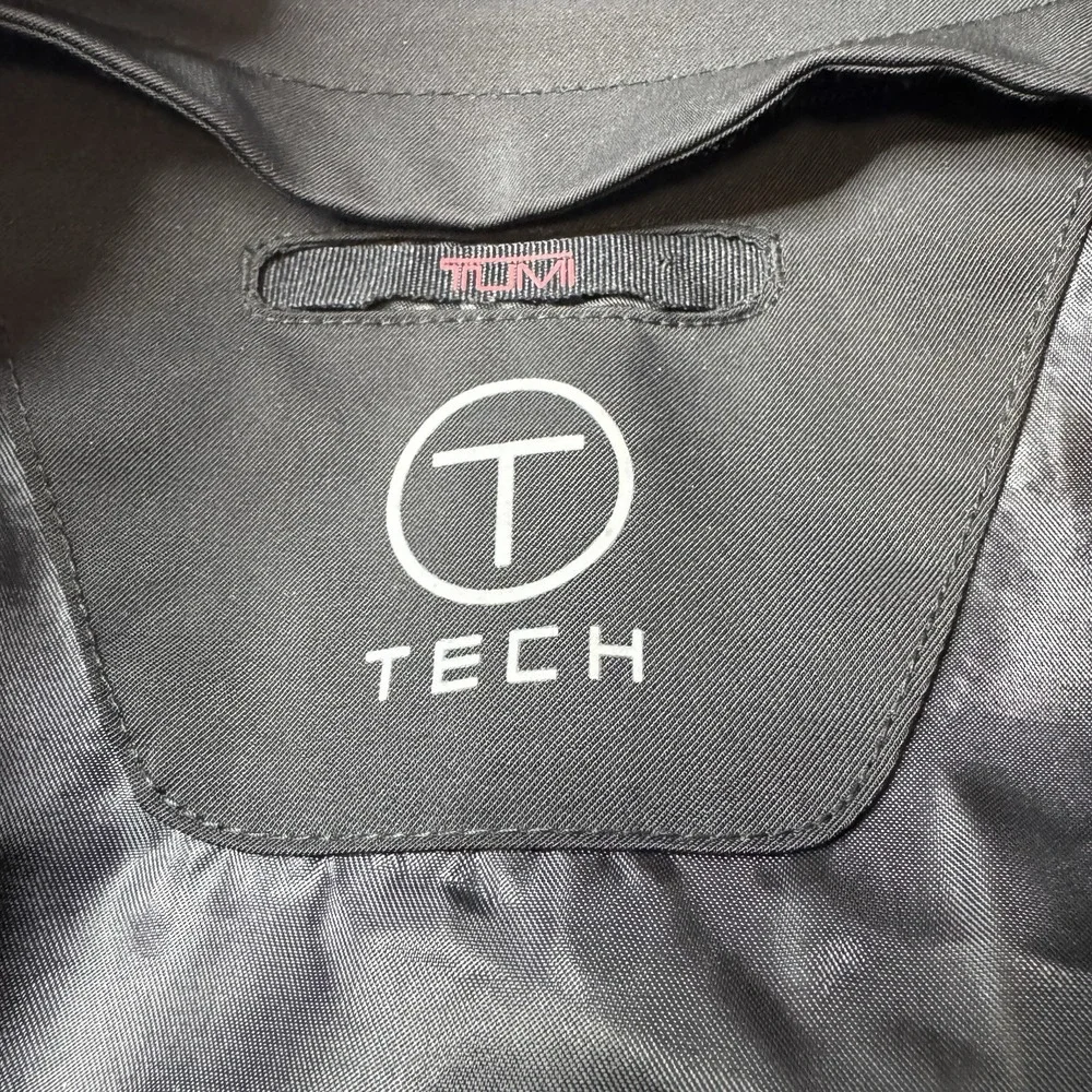 Tumi T-Tech Black Essential Gear Water Resistant‎ Rain Zip Snap Jacket Large